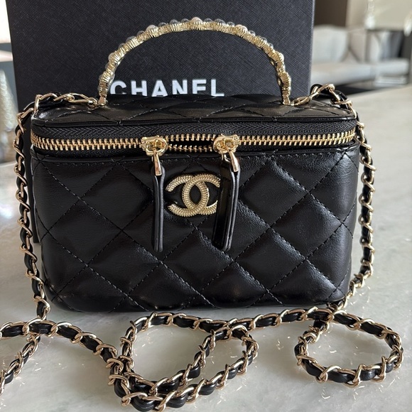 Brand New Chanel Black Quilted Leather Vanity  Bag - Picture 1 of 7